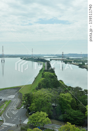木曽三川公園 展望タワーから眺める長良川と揖斐川(岐阜県海津市) 木曽三川公園 展望タワーから眺める長良川と揖斐川(岐阜県海津市) 139511740
