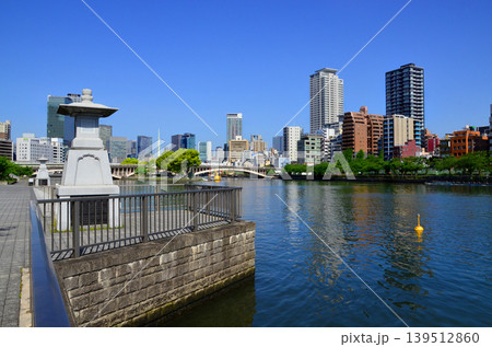 大阪 大川の八軒家浜から見た風景 大阪 大川の八軒家浜から見た風景 139512860