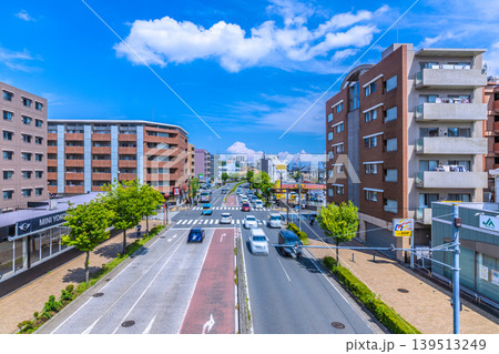 日本の横浜都市景観 横浜市営地下鉄グリーンライン 北山田駅前などを望む 139513249