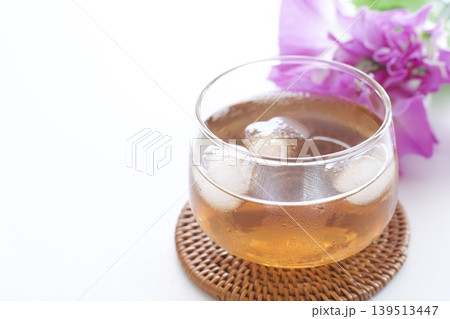 冷たい麦茶 冷たい麦茶 139513447