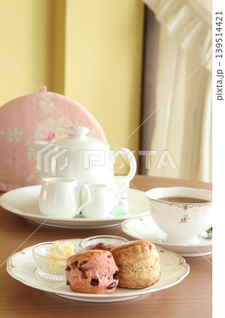 スコーンと紅茶 スコーンと紅茶 139514421