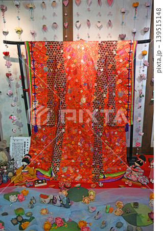 土浦の雛まつり展示風景 鮮やかな色打掛とつるし飾りが織りなす華やかな伝統美 土浦の雛まつり展示風景 鮮やかな色打掛とつるし飾りが織りなす華やかな伝統美 139515148