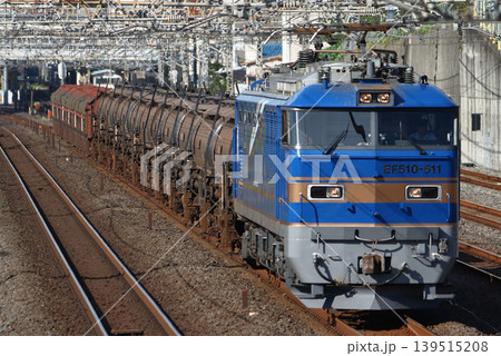 常磐線を行く安中貨物(EF510形500番台牽引) 常磐線を行く安中貨物(EF510形500番台牽引) 139515208