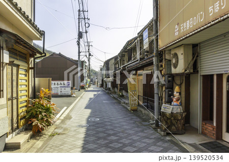 笠岡駅前 中央商店街 かぶに通り 岡山県笠岡市 笠岡駅前 中央商店街 かぶに通り 岡山県笠岡市 139520534