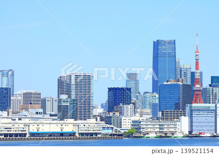 東京都港区、東京の町並みと東京タワーの風景 東京都港区、東京の町並みと東京タワーの風景 139521154