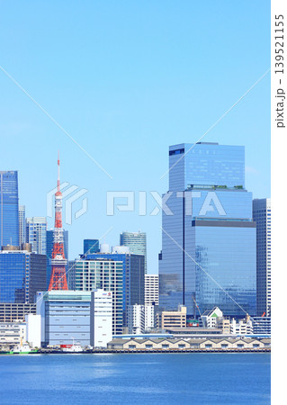 東京都港区、東京の町並みと東京タワーの風景 東京都港区、東京の町並みと東京タワーの風景 139521155