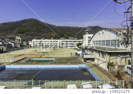 笠岡市街地 笠岡市立笠岡小学校 岡山県笠岡市 笠岡市街地 笠岡市立笠岡小学校 岡山県笠岡市 139521275