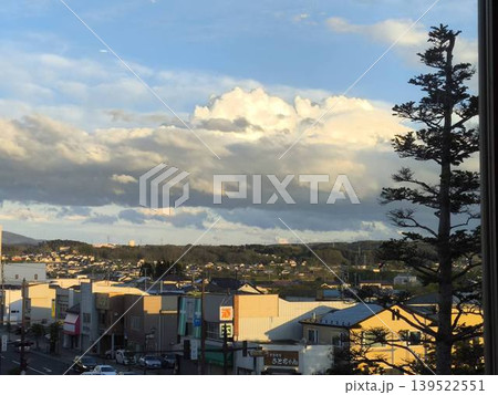 高台から見た街の風景 高台から見た街の風景 139522551