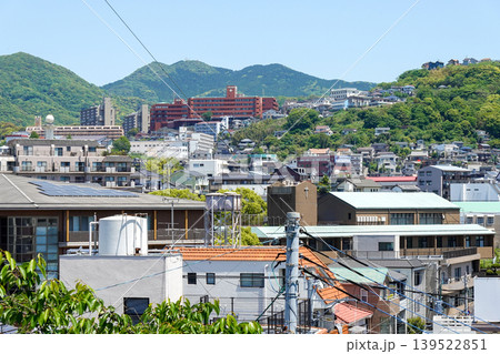 長崎平和公園から見た浦上天主堂(2026年5月撮影) 長崎平和公園から見た浦上天主堂(2026年5月撮影) 139522851