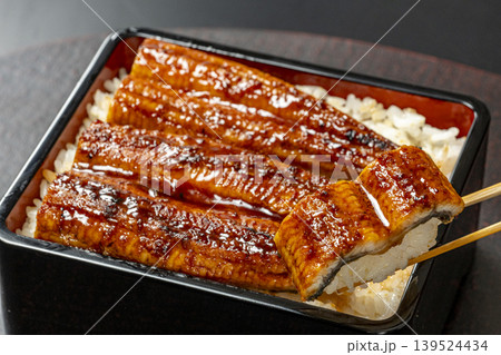 美味しそうなうな重 139524434