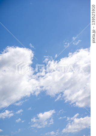 初夏の空 青空 空 晴れ 5月 イメージ 初夏の空 青空 空 晴れ 5月 イメージ 139525910