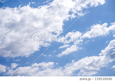 初夏の空 青空 空 晴れ 5月 イメージ 初夏の空 青空 空 晴れ 5月 イメージ 139526080