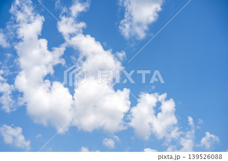 初夏の空 青空 空 晴れ 5月 イメージ 139526088
