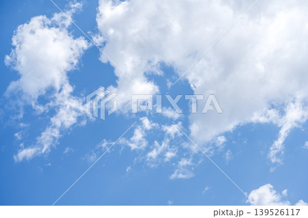 初夏の空 青空 空 晴れ 5月 イメージ 初夏の空 青空 空 晴れ 5月 イメージ 139526117