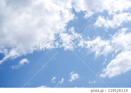 初夏の空 青空 空 晴れ 5月 イメージ 初夏の空 青空 空 晴れ 5月 イメージ 139526119