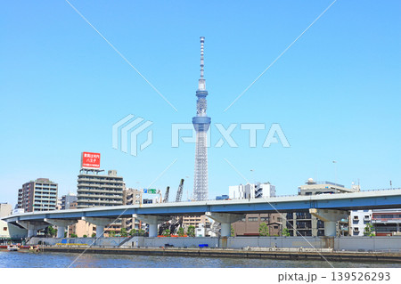 東京都墨田区、東京スカイツリーと隅田川の風景 東京都墨田区、東京スカイツリーと隅田川の風景 139526293