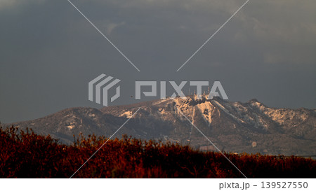 草原から望む手稲山 139527550