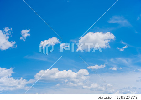 さわやかな青空 《空に浮かぶ雲》 さわやかな青空 《空に浮かぶ雲》 139527878