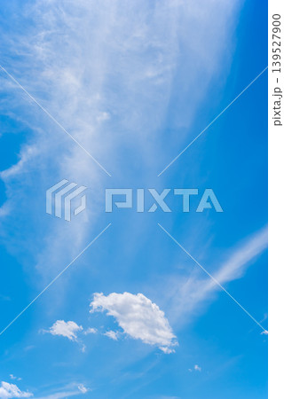 さわやかな青空 《空に浮かぶ雲》 さわやかな青空 《空に浮かぶ雲》 139527900