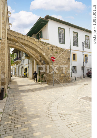 the historic alleys near the Djami Kebir Mosque in Larnaka, Cyprus 139530118