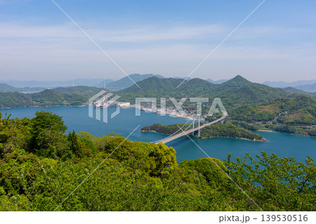 カレイ山展望公園から望む伯方・大島大橋と瀬戸内海 しまなみ海道の絶景 愛媛県今治市 139530516