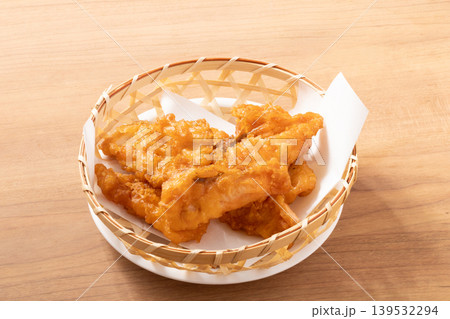 トラウトサーモン 唐揚げ トラウトサーモン 唐揚げ 139532294
