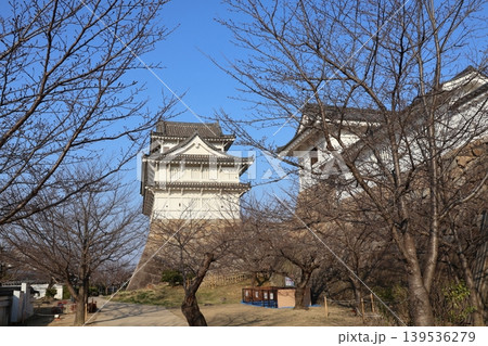 福山城 国重要文化財の伏見櫓、筋鉄御門(広島県福山市) 福山城 国重要文化財の伏見櫓、筋鉄御門(広島県福山市) 139536279
