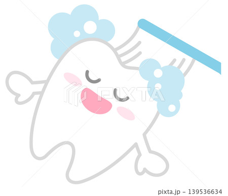歯ブラシに磨かれるかわいい歯のキャラクター 139536634