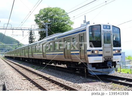 211系2000番台N608編成スカ色帯　中央東線 139541936
