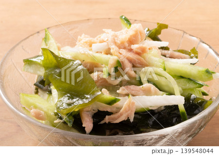 長芋 きゅうり ワカメ ツナ和え 長芋 きゅうり ワカメ ツナ和え 139548044