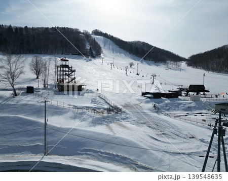 北海道遠軽町ロックバレースキー場の冬景色の空撮 139548635