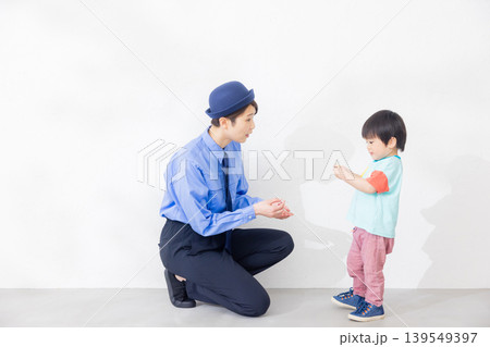 女性警備員イメージ 139549397