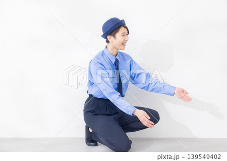 女性警備員イメージ 139549402