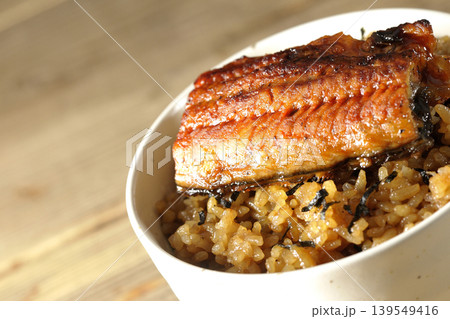 ミニ鰻丼の単品撮影 ミニ鰻丼の単品撮影 139549416