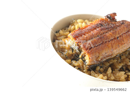ミニ鰻丼を白背景で単品撮影 ミニ鰻丼を白背景で単品撮影 139549662