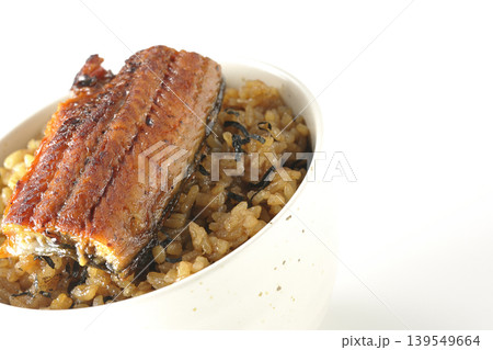 ミニ鰻丼を白背景で単品撮影 ミニ鰻丼を白背景で単品撮影 139549664