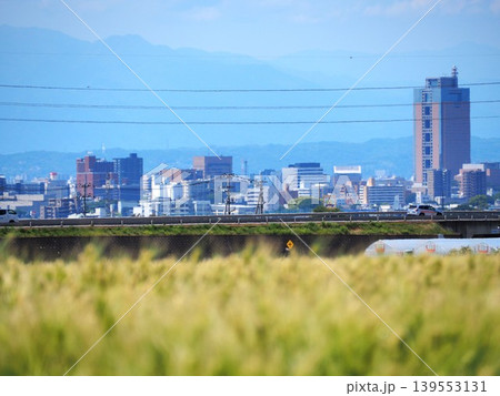 上武道路と群馬県庁 139553131