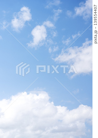初夏の空 青空 空 晴れ 5月 イメージ 初夏の空 青空 空 晴れ 5月 イメージ 139554407