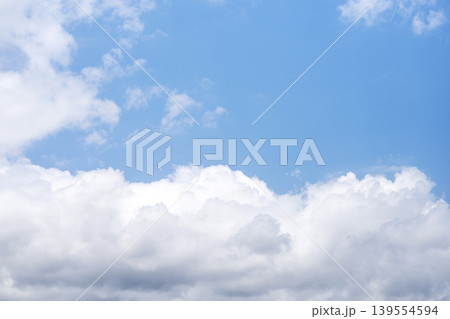 初夏の空 青空 空 晴れ 5月 イメージ 139554594