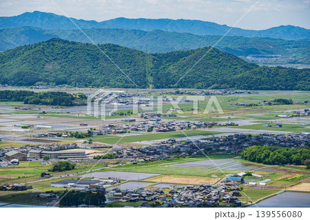 赤神山（太郎坊山）山頂展望台からの景観　滋賀県東近江市 139556080