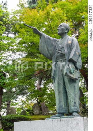 上杉鷹山公之像（山形県米沢市・上杉神社） 139557324