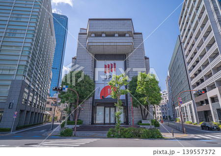 東京証券取引所の外観と兜町の金融街【東京都中央区】 東京証券取引所の外観と兜町の金融街【東京都中央区】 139557372