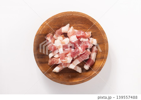 ［豚バラ肉　輸入］生ベーコン　スライス（パンチェッタ） 139557488