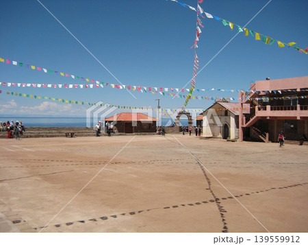 タキーレ島の広場の風景 タキーレ島の広場の風景 139559912