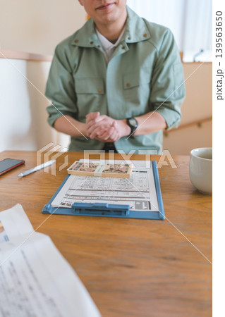 40‑something worker 40‑something worker 139563650