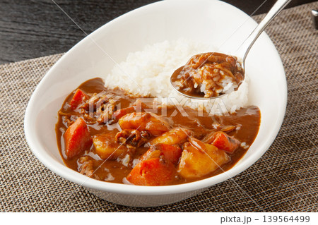 カレーライス 139564499