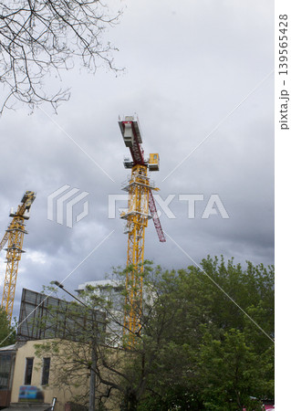 boom-type slewing crane with jib boom-type slewing crane with jib 139565428