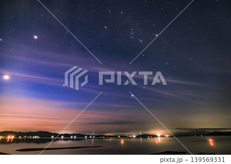 瀬戸内の夏の星景色 暁の空に昇るオリオン座 瀬戸内の夏の星景色 暁の空に昇るオリオン座 139569331