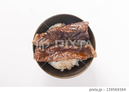 ［宮城県産黒毛和牛］カルビ丼 139569384