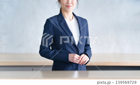 若いビジネスウーマン 139569729